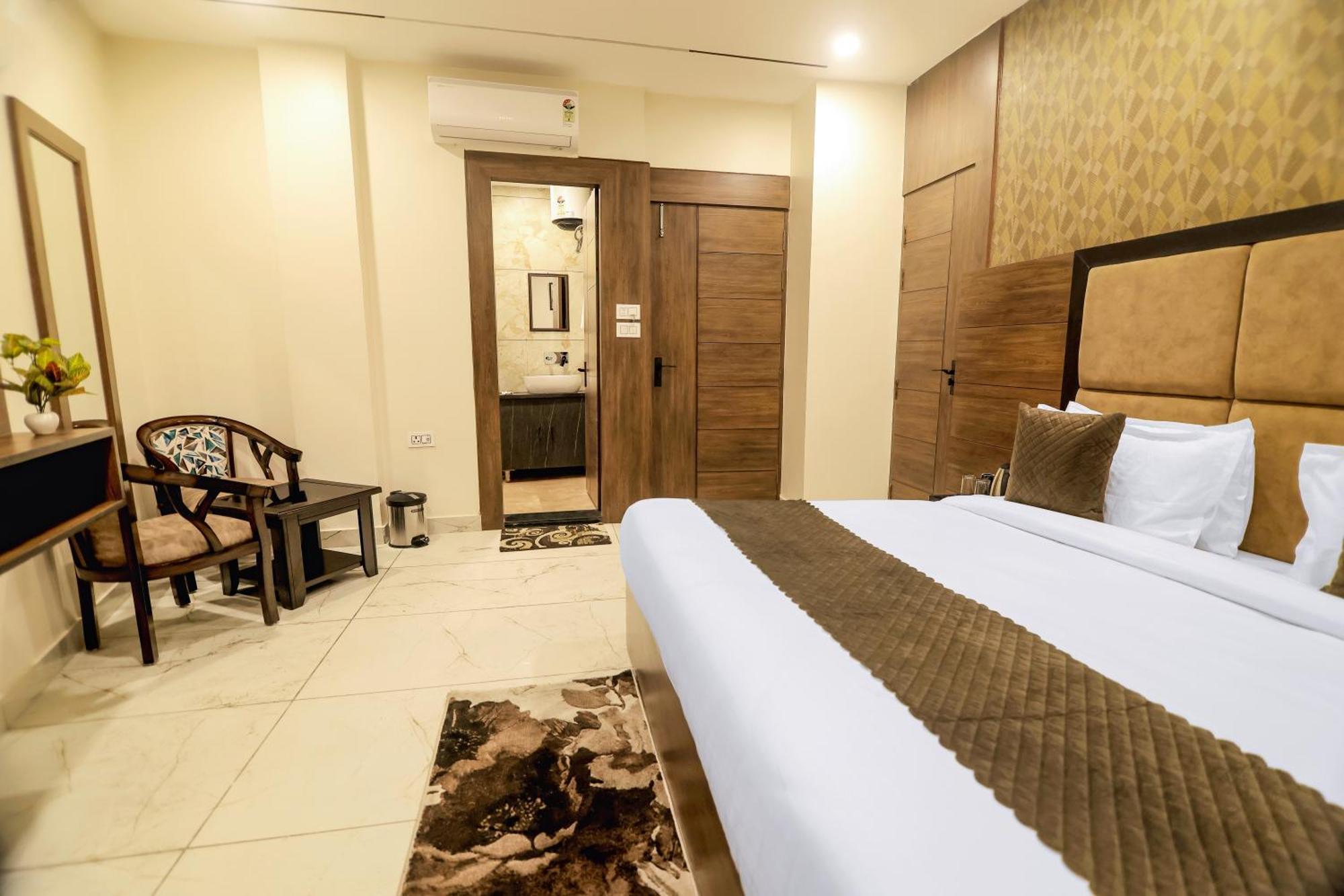 Hotel Hari Dhara, 100 Meters From Har-Ki-Pauri Haridvár Kültér fotó