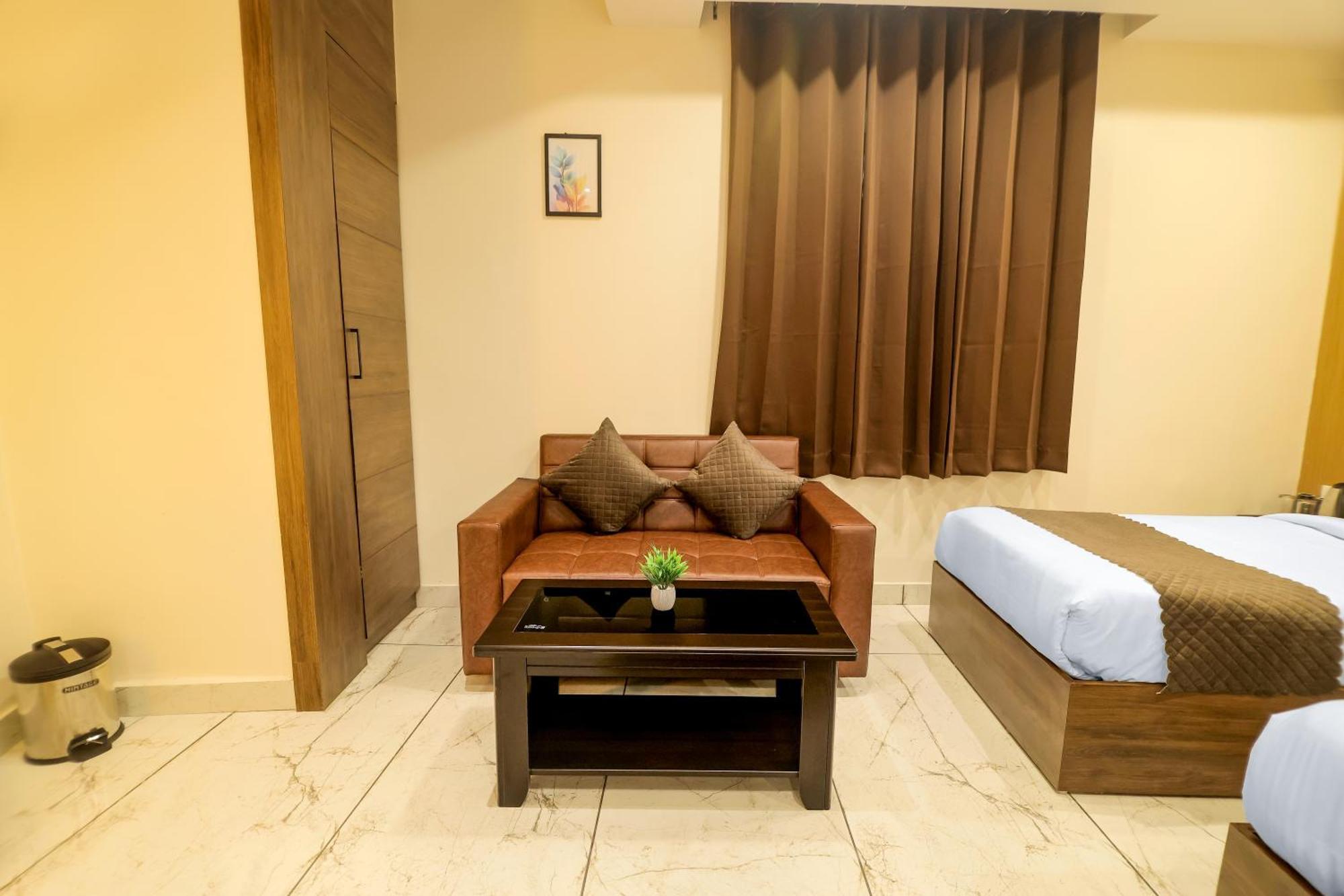 Hotel Hari Dhara, 100 Meters From Har-Ki-Pauri Haridvár Kültér fotó