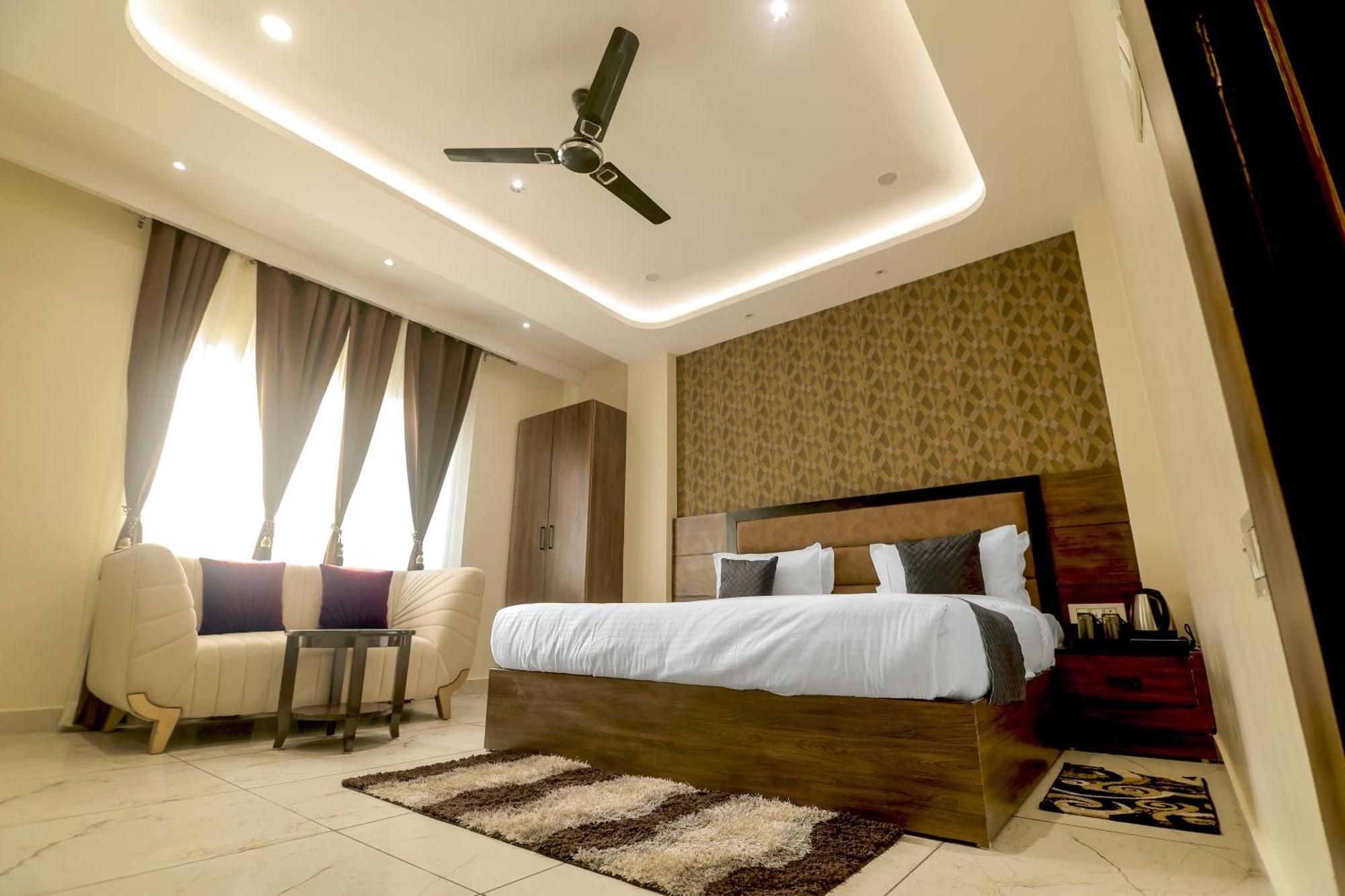 Hotel Hari Dhara, 100 Meters From Har-Ki-Pauri Haridvár Kültér fotó