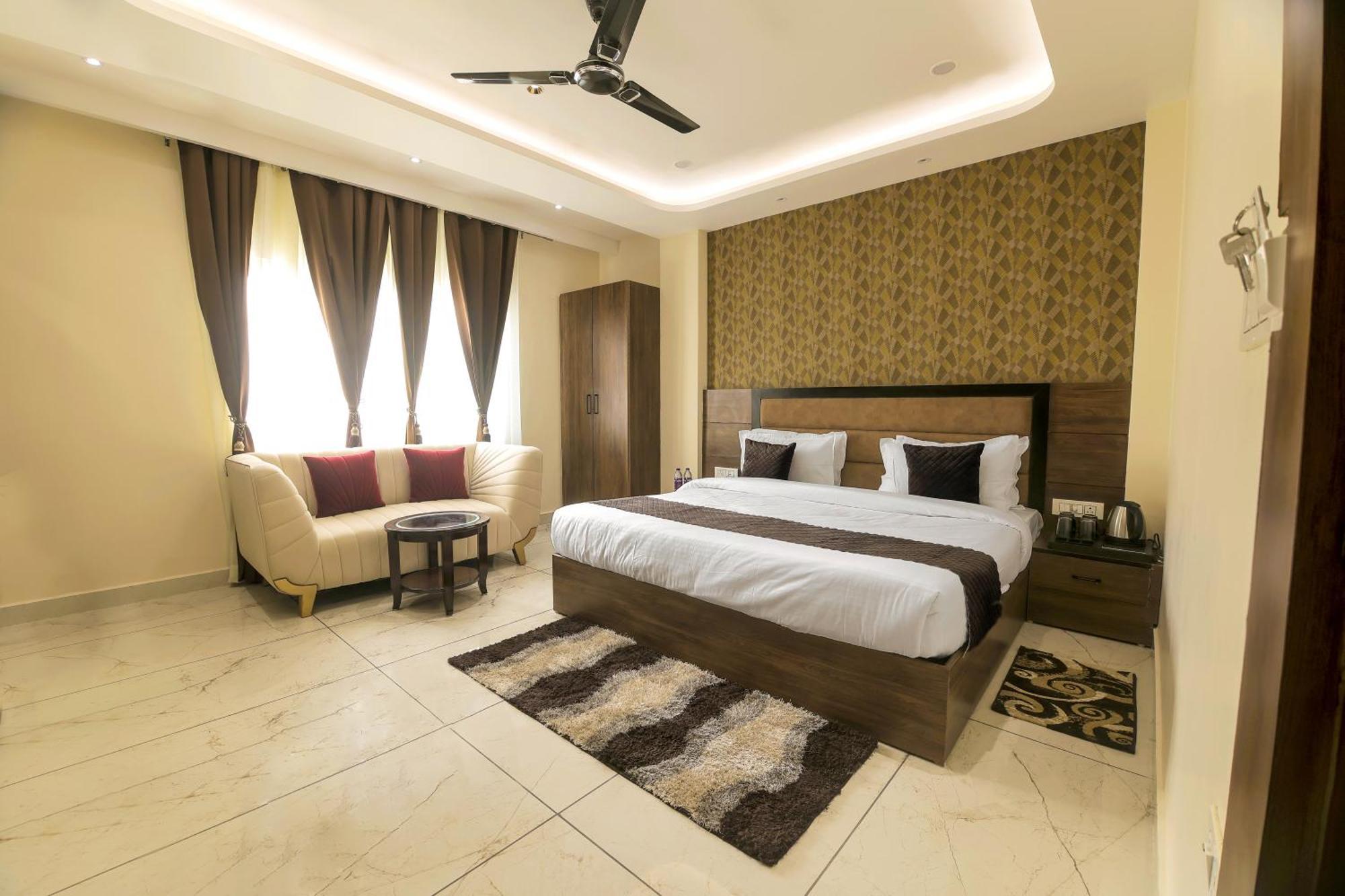 Hotel Hari Dhara, 100 Meters From Har-Ki-Pauri Haridvár Kültér fotó