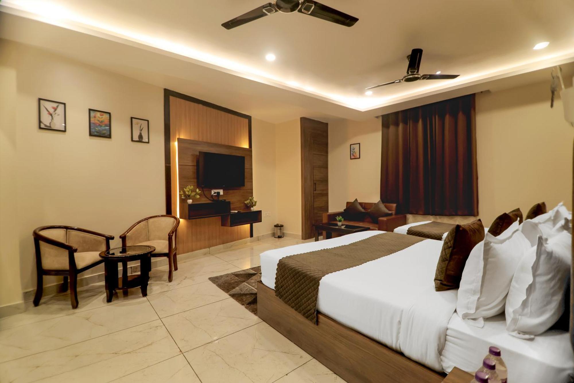 Hotel Hari Dhara, 100 Meters From Har-Ki-Pauri Haridvár Kültér fotó